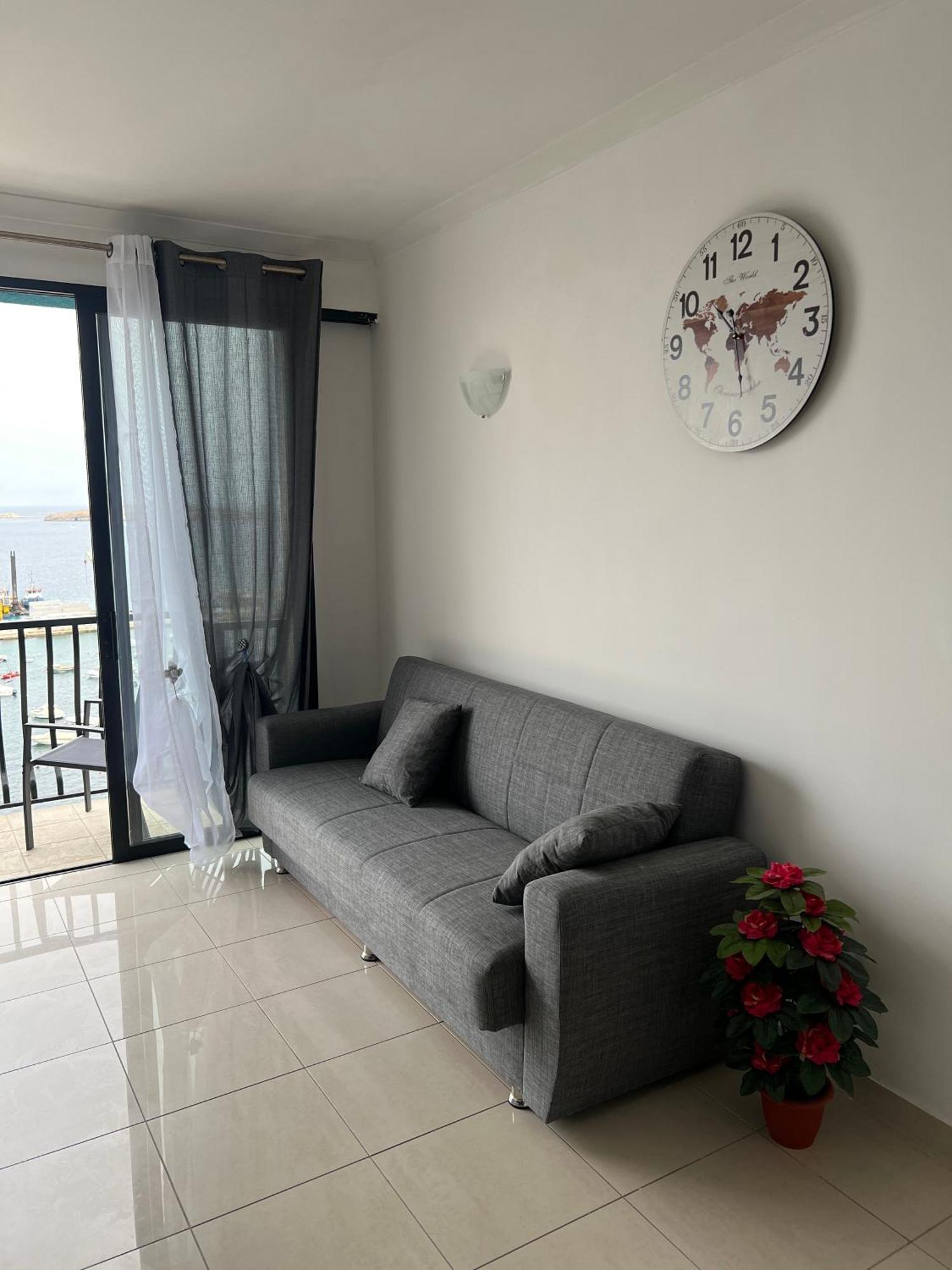 Sea View Penthouse Διαμέρισμα Σεντ Πόλς Μπέι Εξωτερικό φωτογραφία